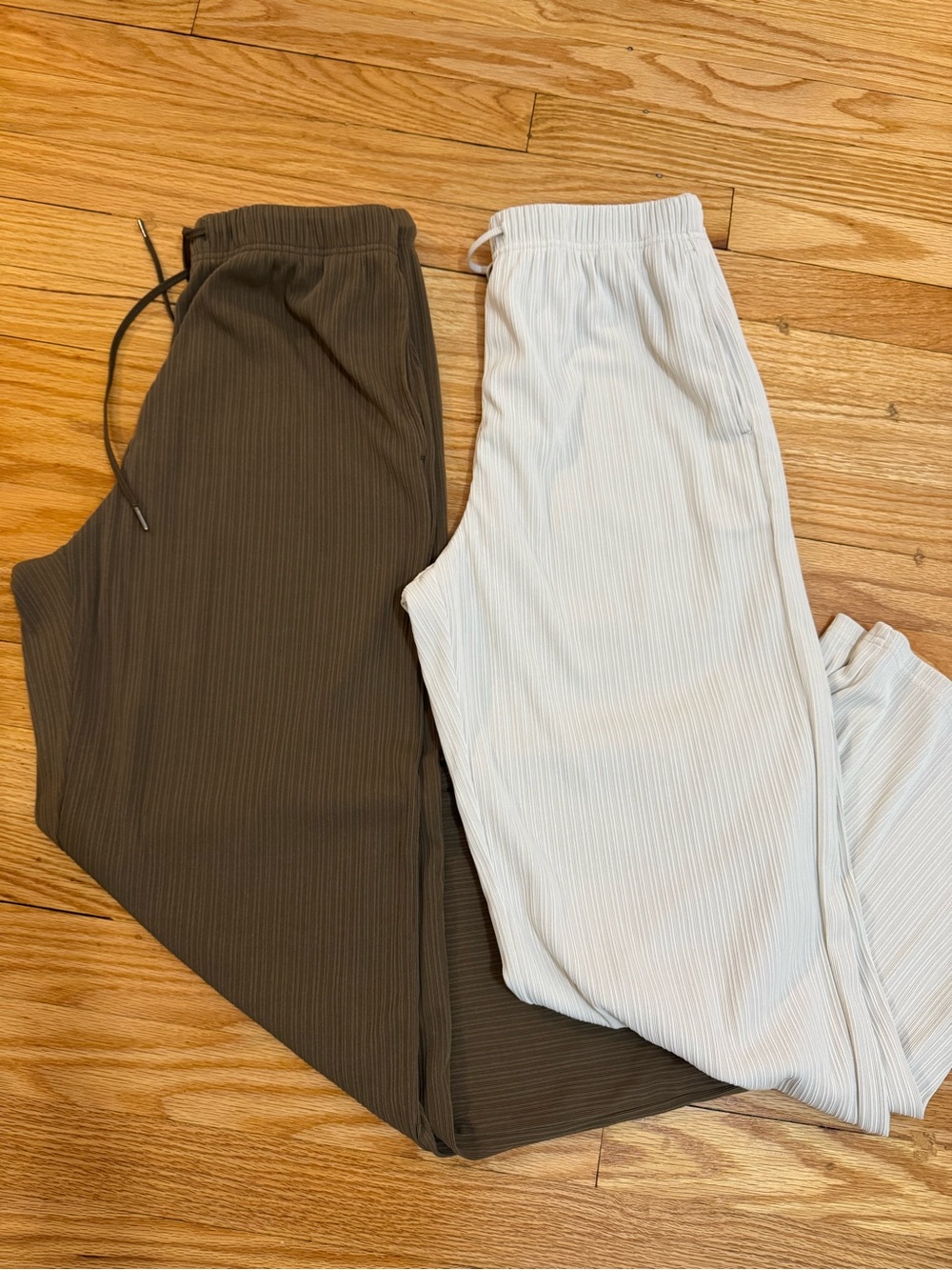 Flowy pleated Pants